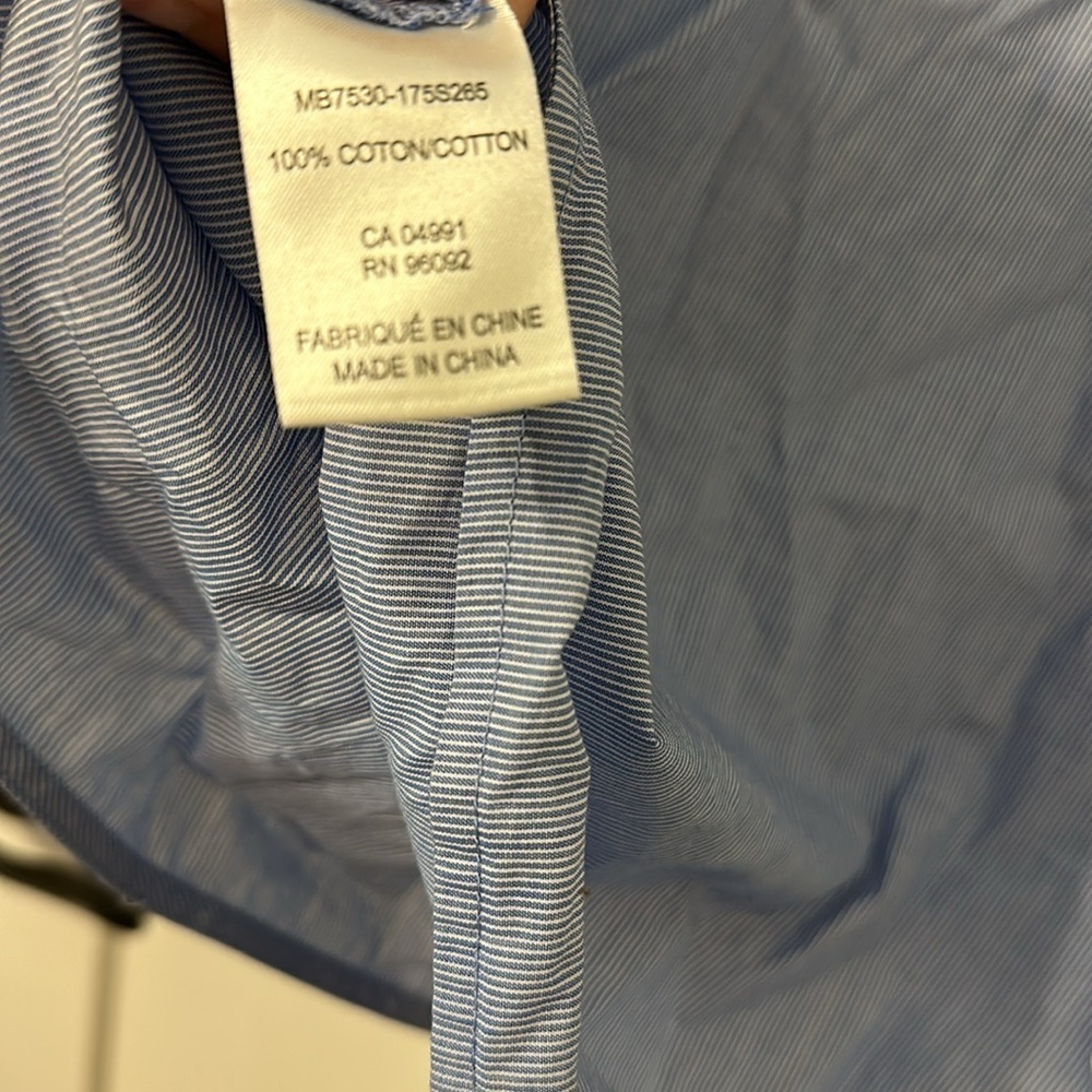 NWOT Cotton pinstripe long sleeve blouse! - Picture 5 of 6